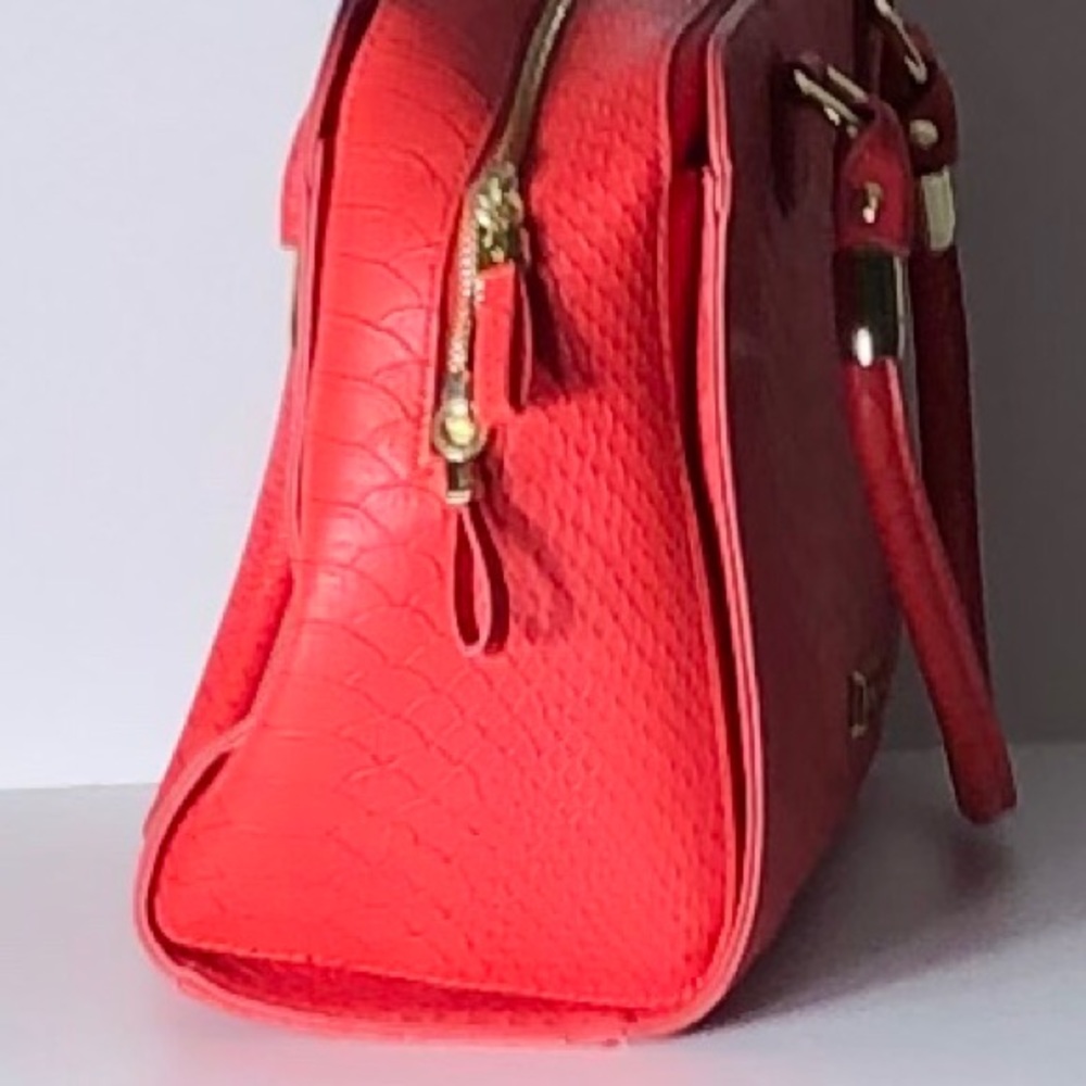 Olivia + Joy New York Red & Gold Purse - Picture 7 of 14